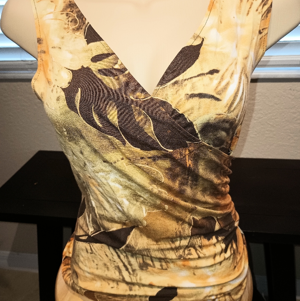 Beautiful Spandex low neck blouse
